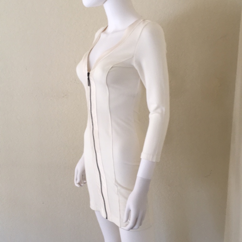 Bebe Dress - Picture 2 of 6